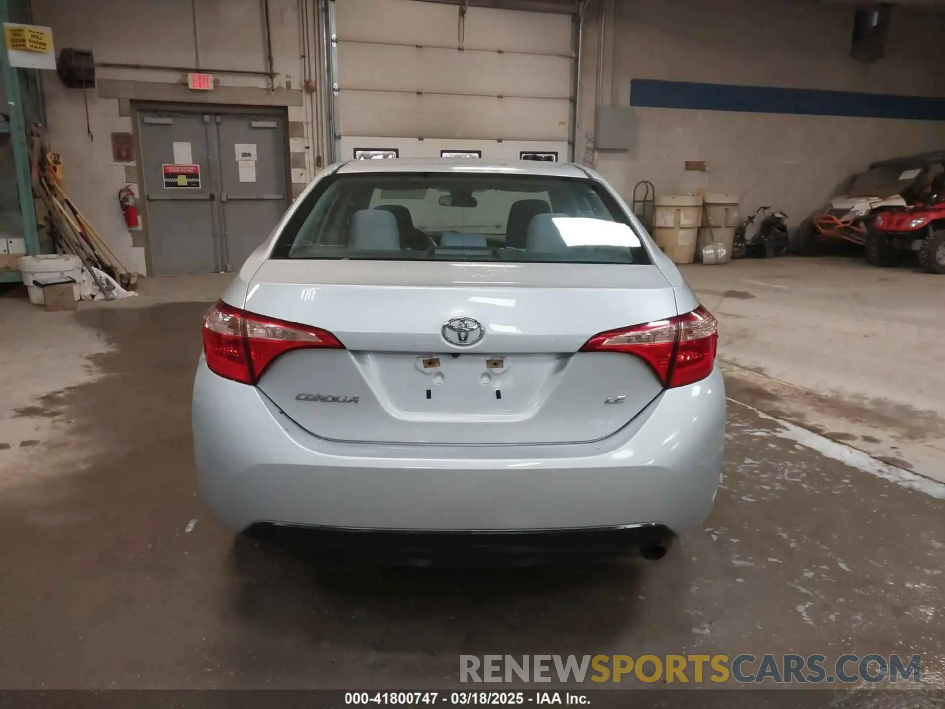 17 fotografías del automóvil dañado 5YFBURHE5KP947349 TOYOTA COROLLA 2019