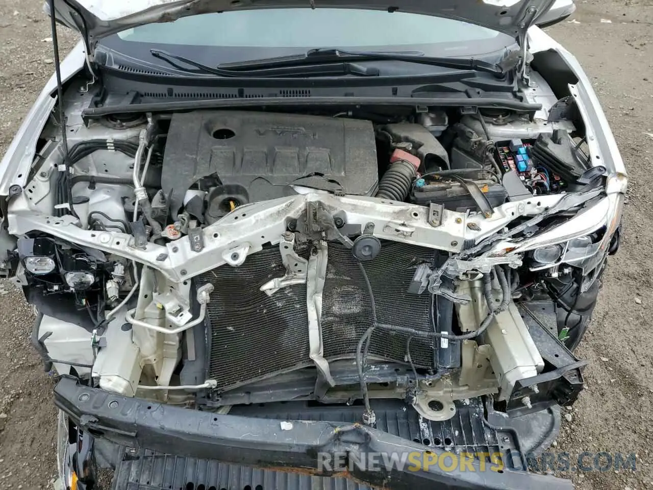 12 fotografías del automóvil dañado 5YFBURHE6KP856798 TOYOTA COROLLA 2019