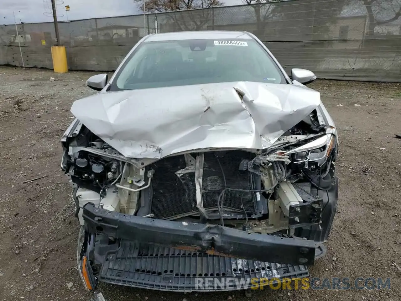 5 fotografías del automóvil dañado 5YFBURHE6KP856798 TOYOTA COROLLA 2019