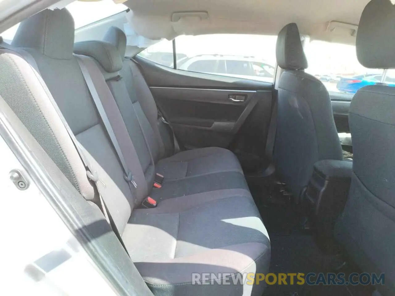 6 fotografías del automóvil dañado 5YFBURHE6KP857756 TOYOTA COROLLA 2019