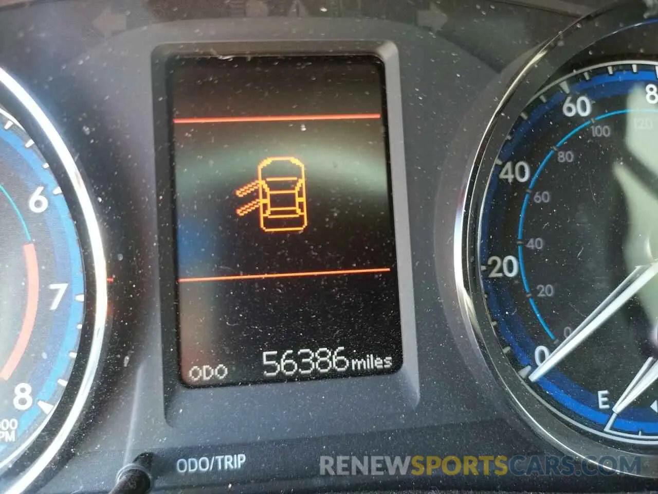 8 fotografías del automóvil dañado 5YFBURHE6KP857756 TOYOTA COROLLA 2019