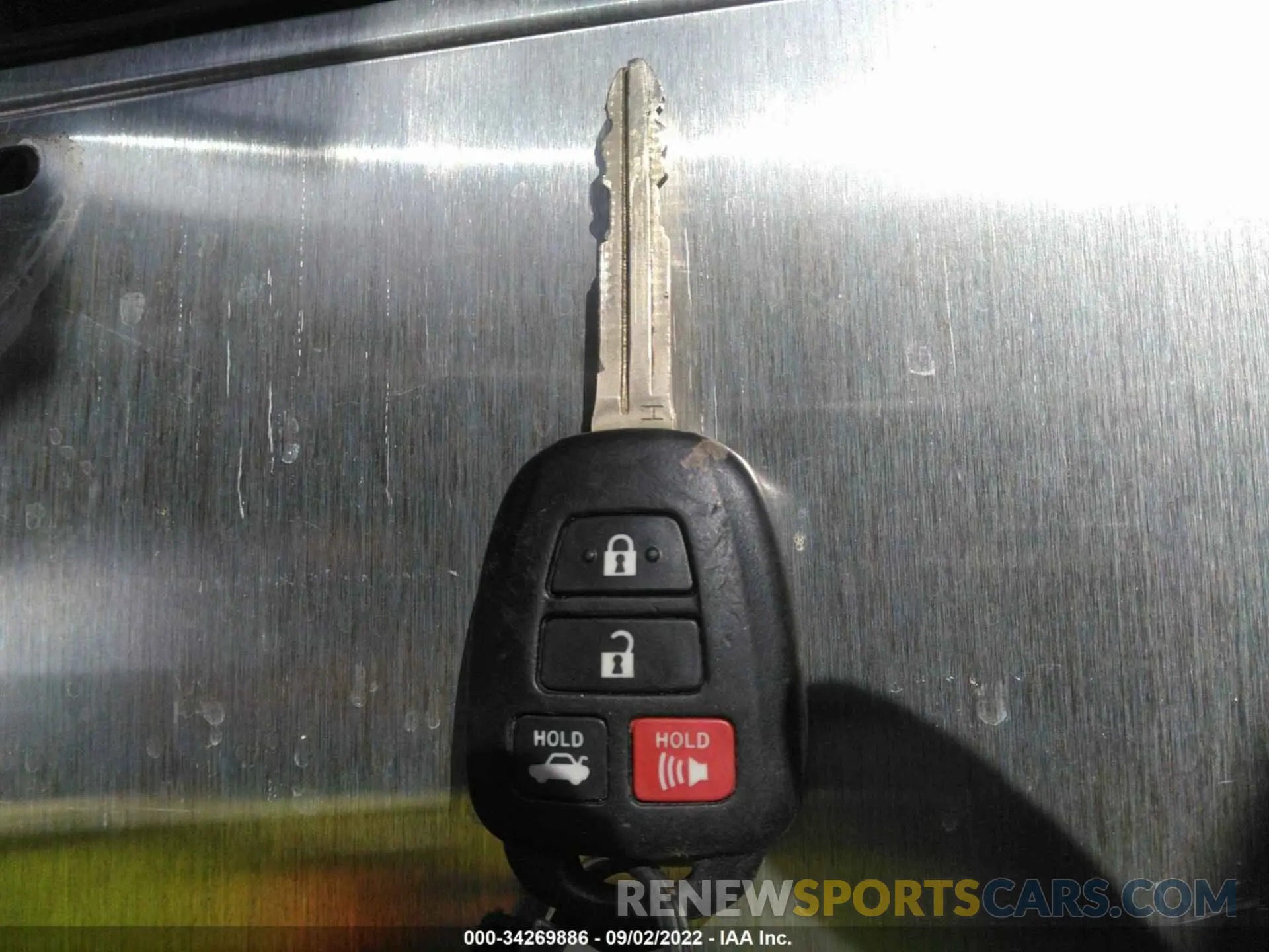 11 fotografías del automóvil dañado 5YFBURHE6KP859376 TOYOTA COROLLA 2019
