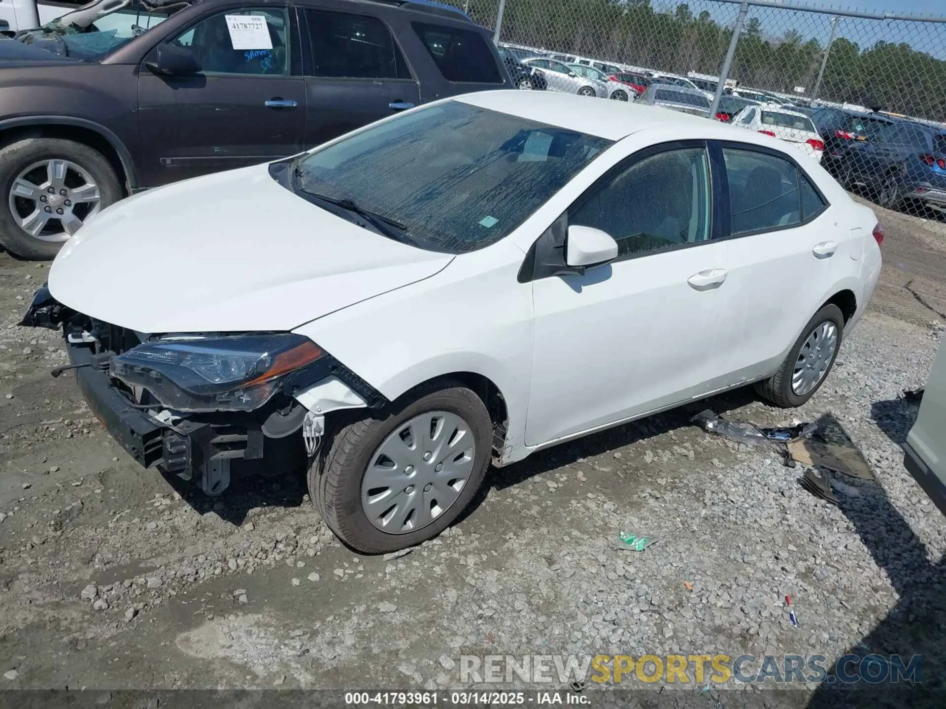 2 fotografías del automóvil dañado 5YFBURHE6KP867669 TOYOTA COROLLA 2019