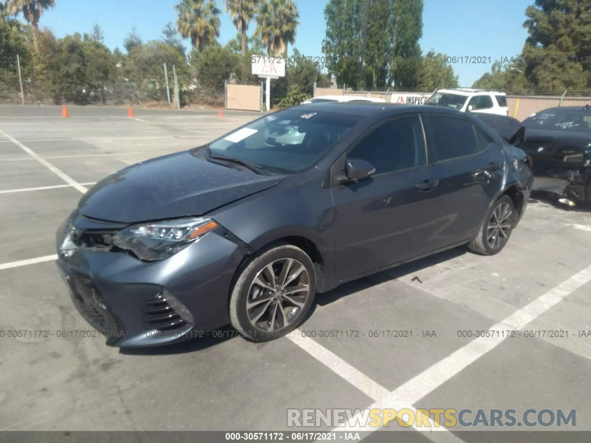 2 fotografías del automóvil dañado 5YFBURHE6KP870491 TOYOTA COROLLA 2019