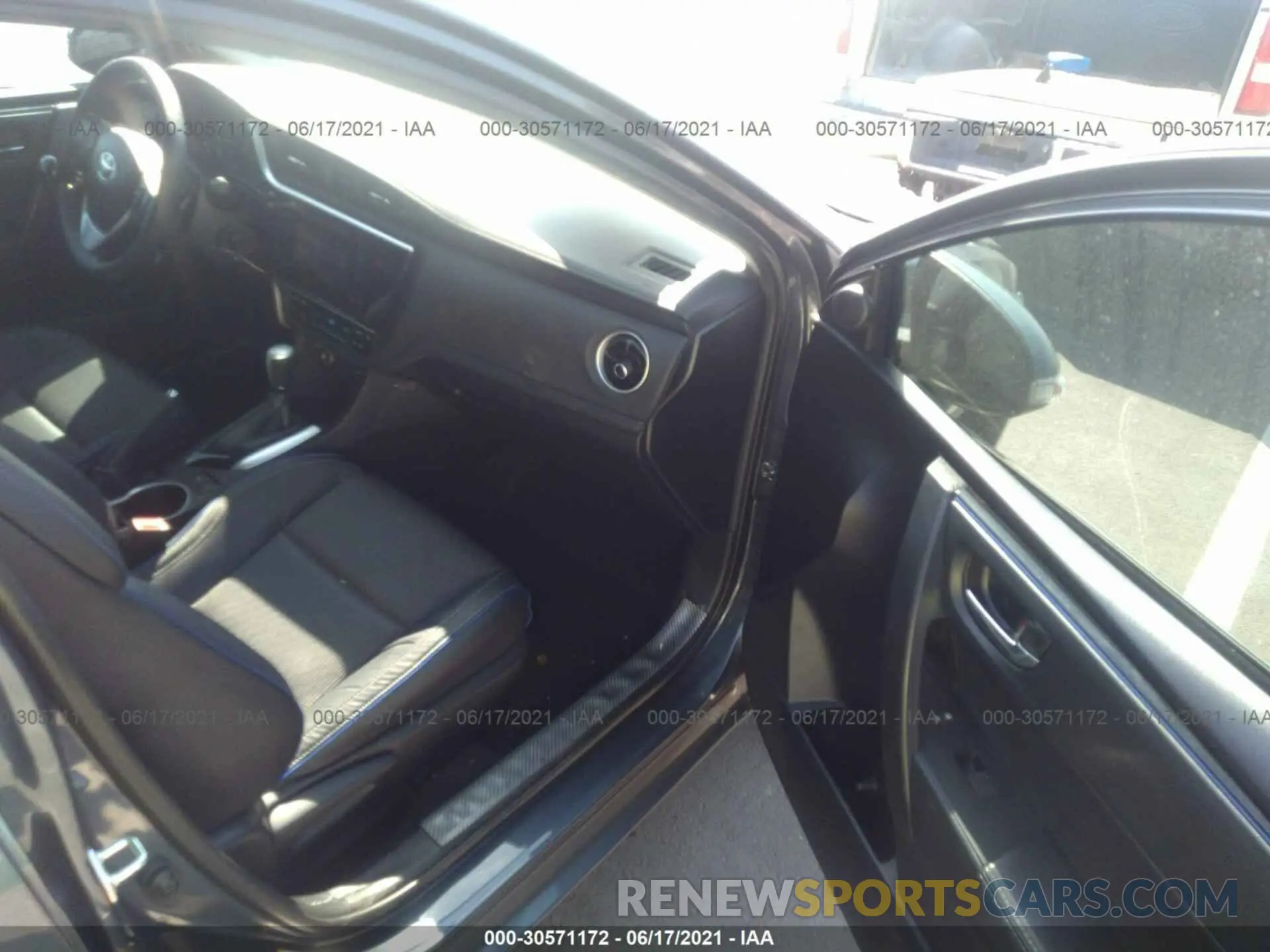 5 fotografías del automóvil dañado 5YFBURHE6KP870491 TOYOTA COROLLA 2019