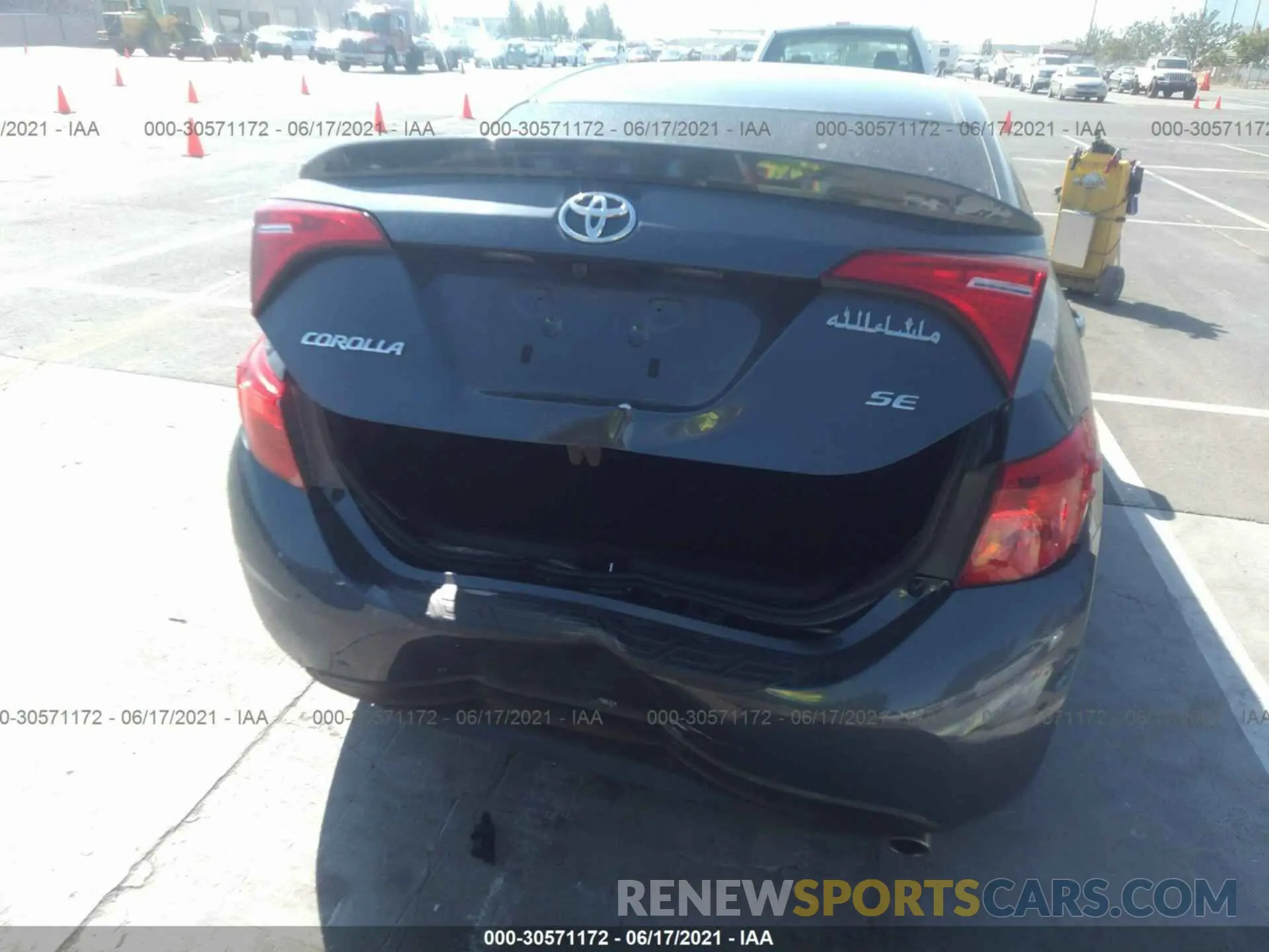 6 fotografías del automóvil dañado 5YFBURHE6KP870491 TOYOTA COROLLA 2019