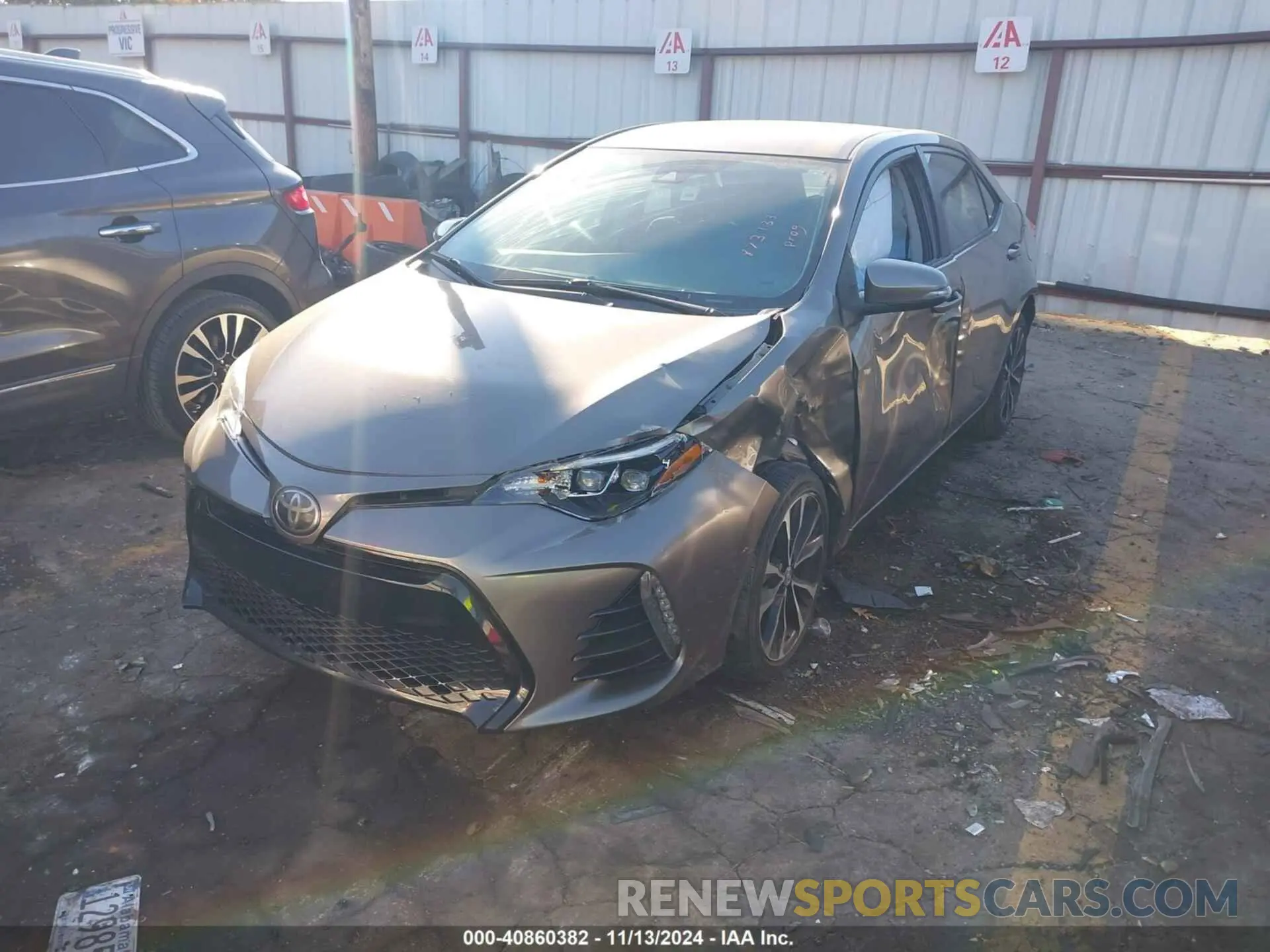 2 fotografías del automóvil dañado 5YFBURHE6KP873133 TOYOTA COROLLA 2019