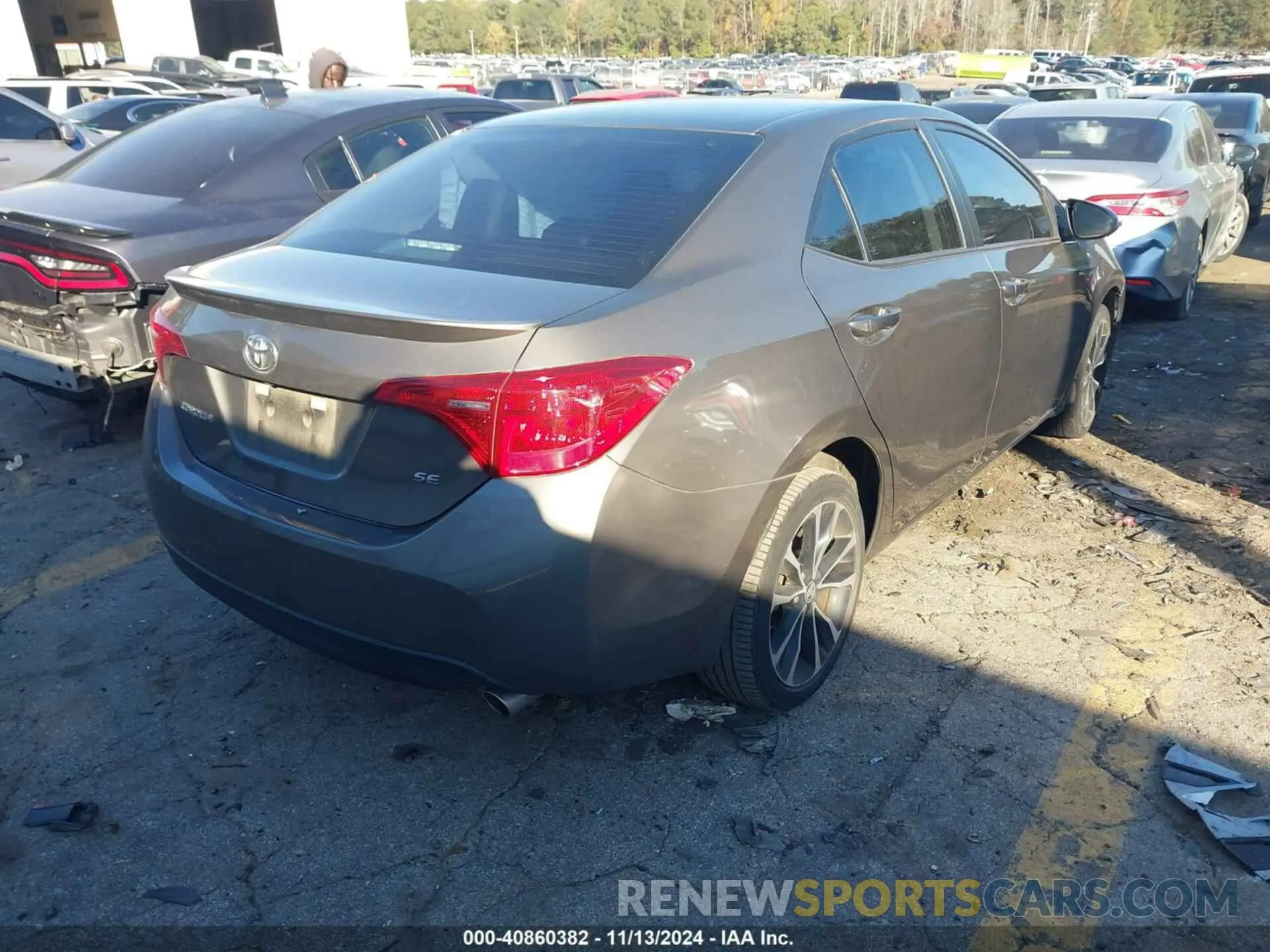 4 fotografías del automóvil dañado 5YFBURHE6KP873133 TOYOTA COROLLA 2019