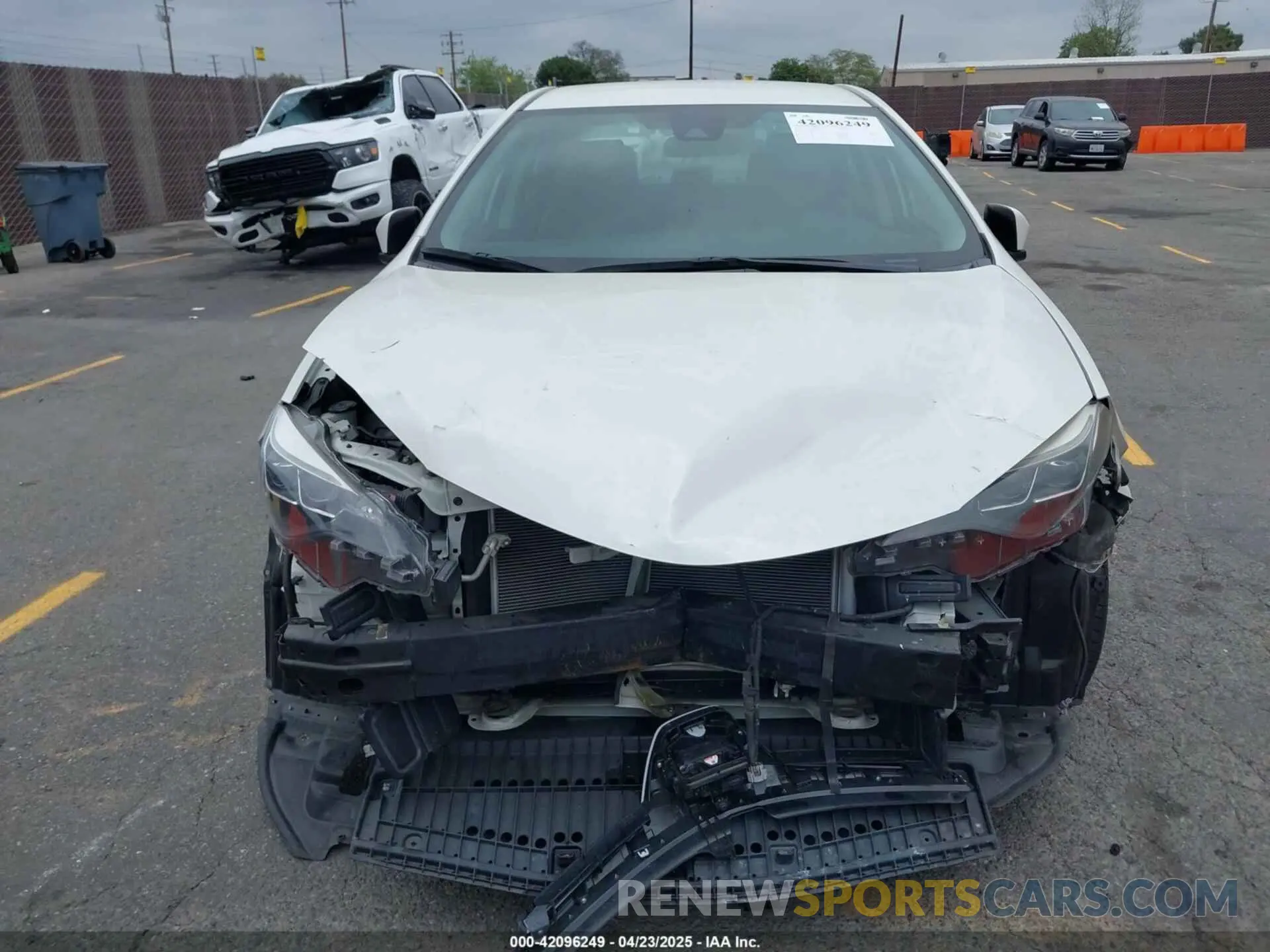 11 fotografías del automóvil dañado 5YFBURHE6KP873522 TOYOTA COROLLA 2019
