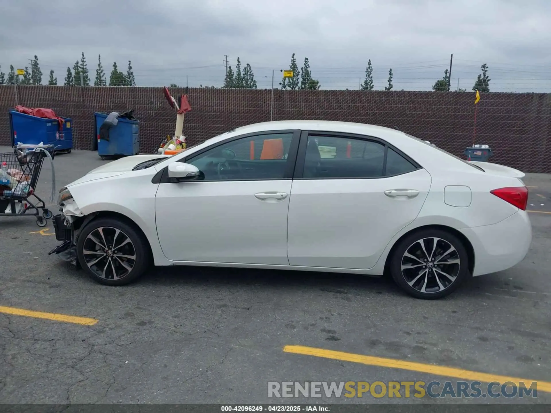 13 fotografías del automóvil dañado 5YFBURHE6KP873522 TOYOTA COROLLA 2019