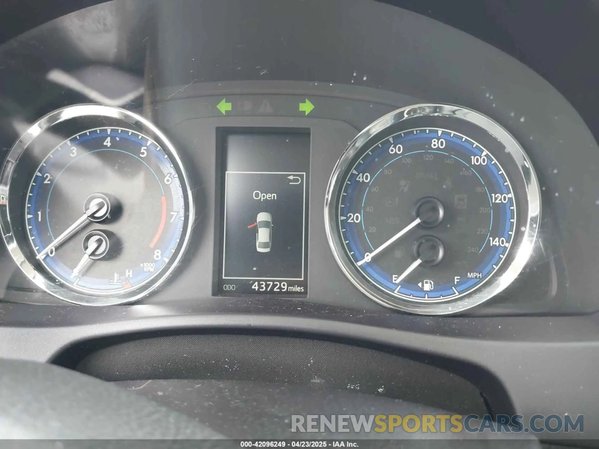 7 fotografías del automóvil dañado 5YFBURHE6KP873522 TOYOTA COROLLA 2019