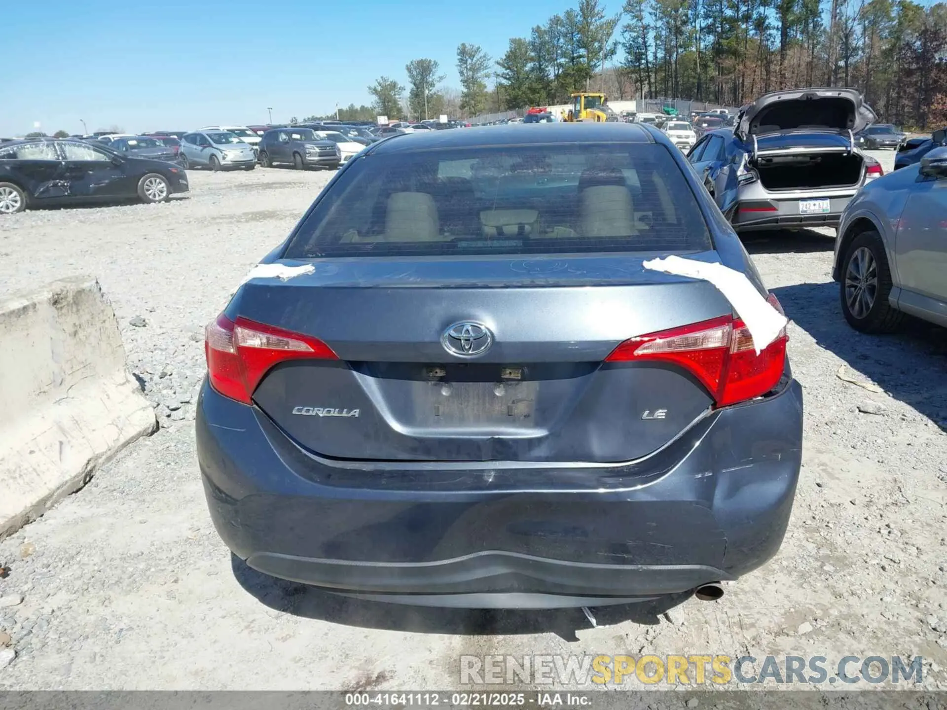 16 fotografías del automóvil dañado 5YFBURHE6KP874797 TOYOTA COROLLA 2019
