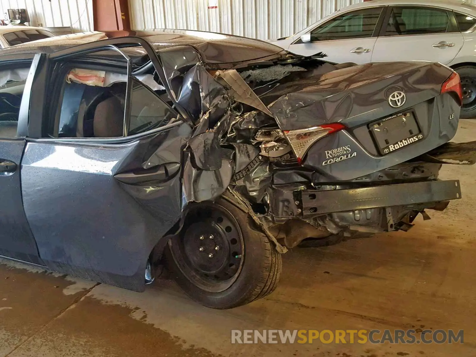9 fotografías del automóvil dañado 5YFBURHE6KP878140 TOYOTA COROLLA 2019