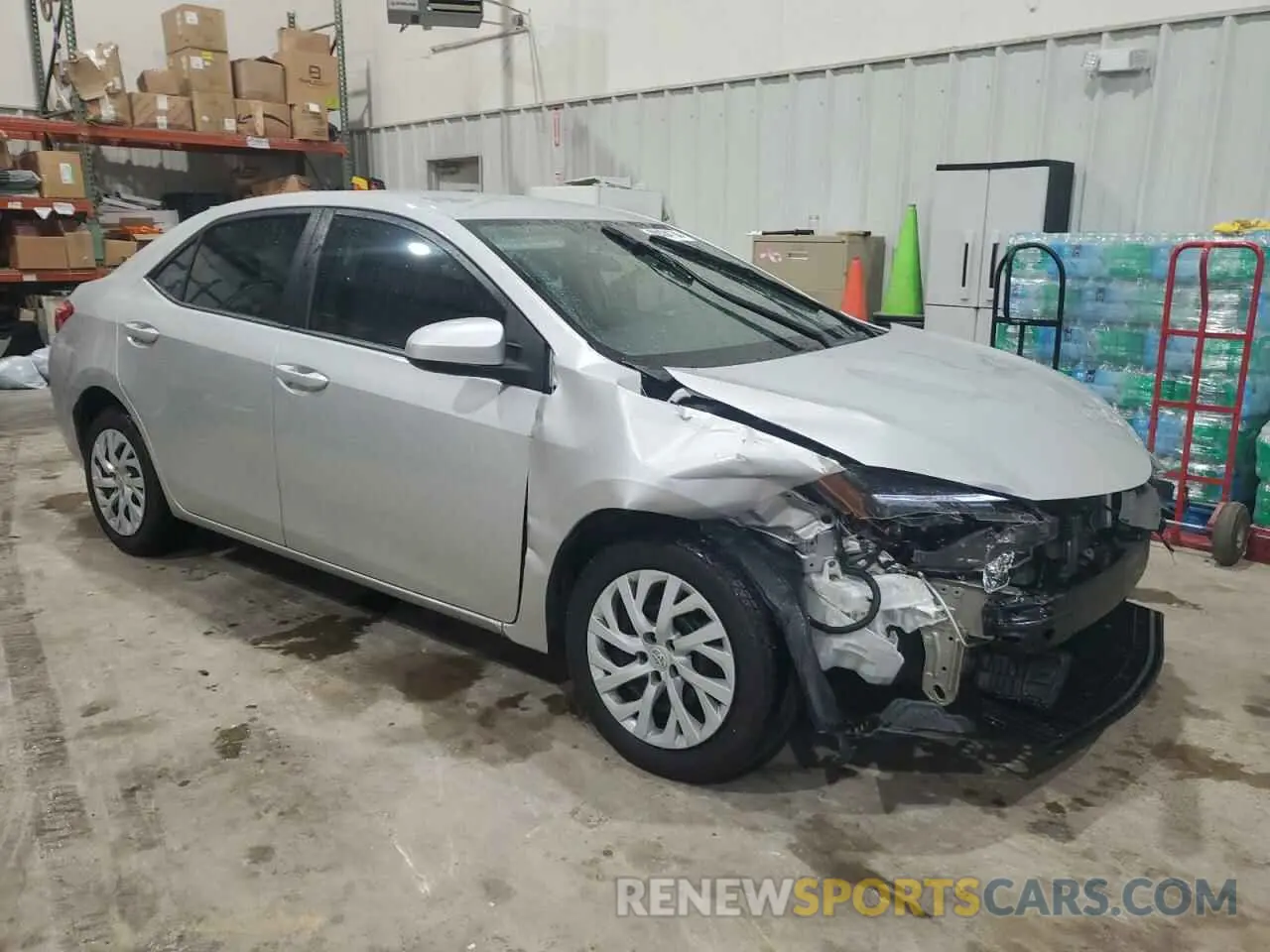 4 fotografías del automóvil dañado 5YFBURHE6KP883189 TOYOTA COROLLA 2019