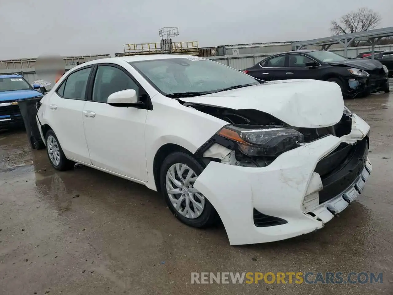 4 fotografías del automóvil dañado 5YFBURHE6KP884410 TOYOTA COROLLA 2019