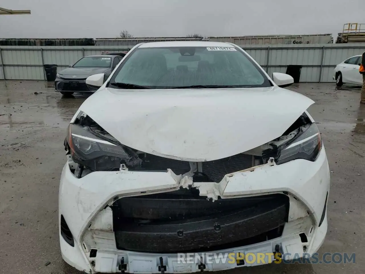 5 fotografías del automóvil dañado 5YFBURHE6KP884410 TOYOTA COROLLA 2019