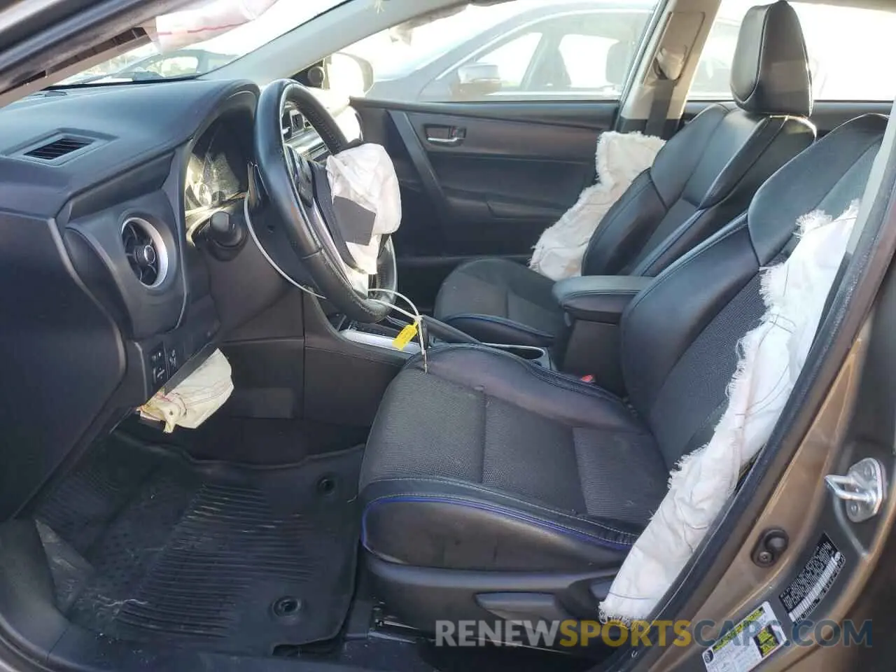 7 fotografías del automóvil dañado 5YFBURHE6KP885914 TOYOTA COROLLA 2019