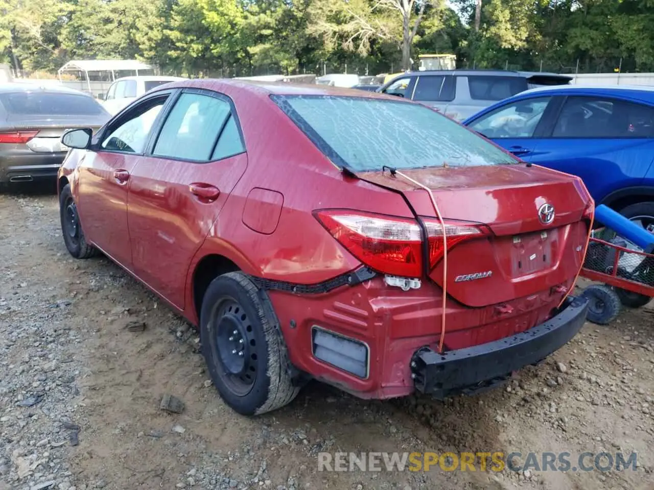 3 fotografías del automóvil dañado 5YFBURHE6KP888800 TOYOTA COROLLA 2019