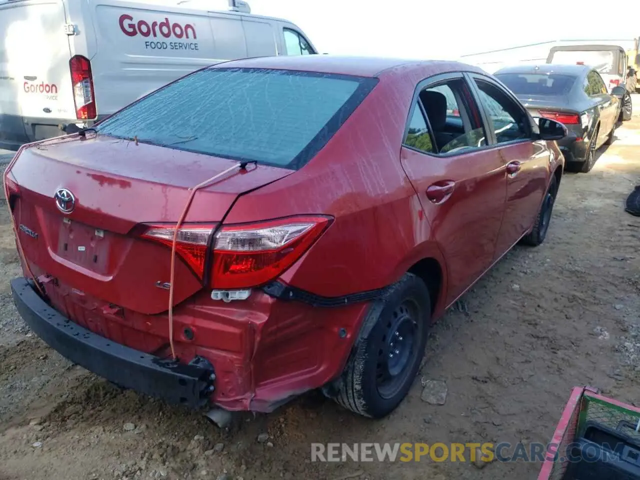 4 fotografías del automóvil dañado 5YFBURHE6KP888800 TOYOTA COROLLA 2019