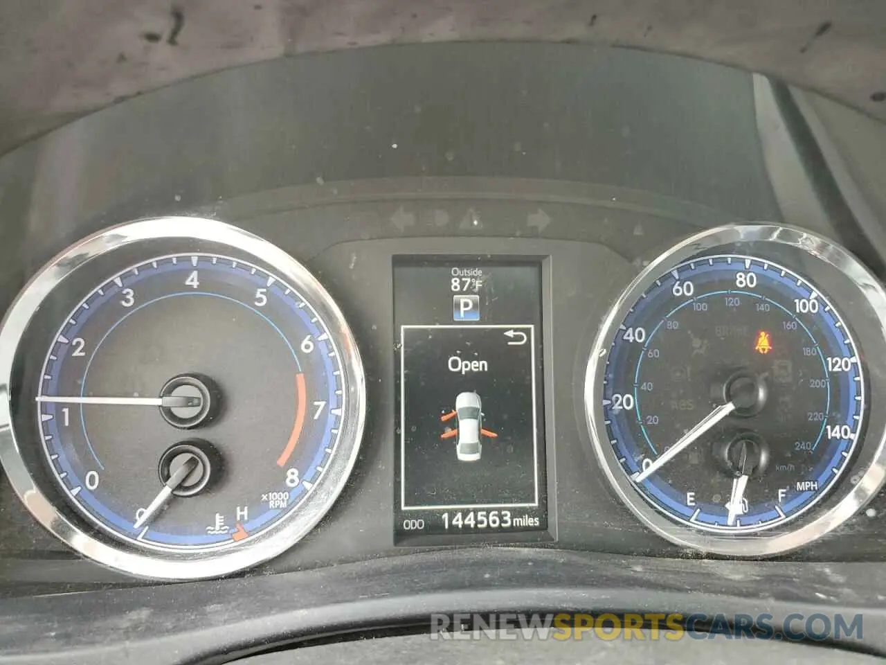 9 fotografías del automóvil dañado 5YFBURHE6KP905577 TOYOTA COROLLA 2019