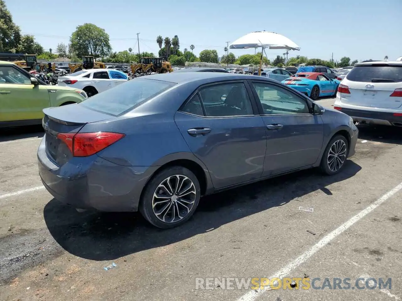 3 fotografías del automóvil dañado 5YFBURHE6KP915459 TOYOTA COROLLA 2019