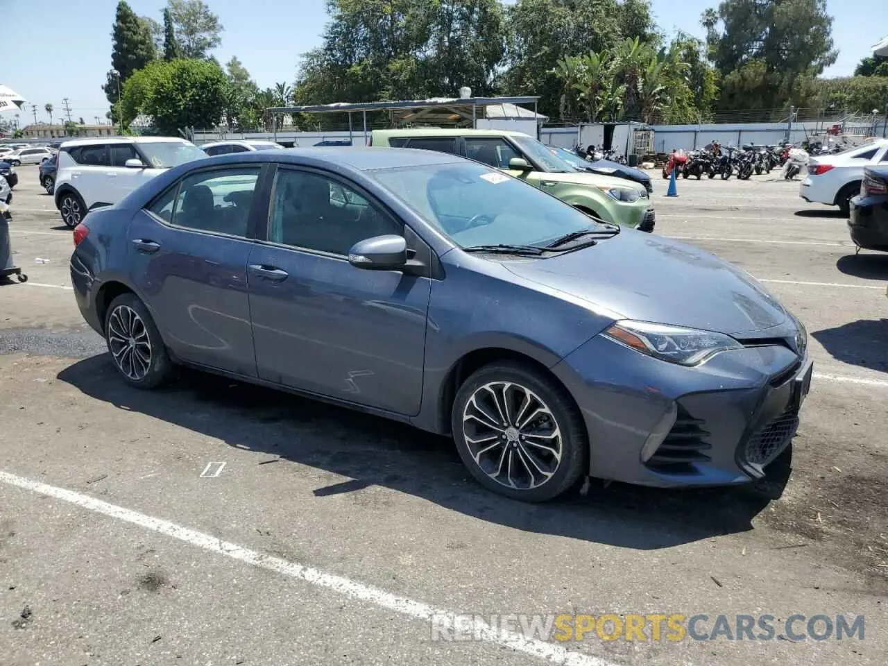 4 fotografías del automóvil dañado 5YFBURHE6KP915459 TOYOTA COROLLA 2019