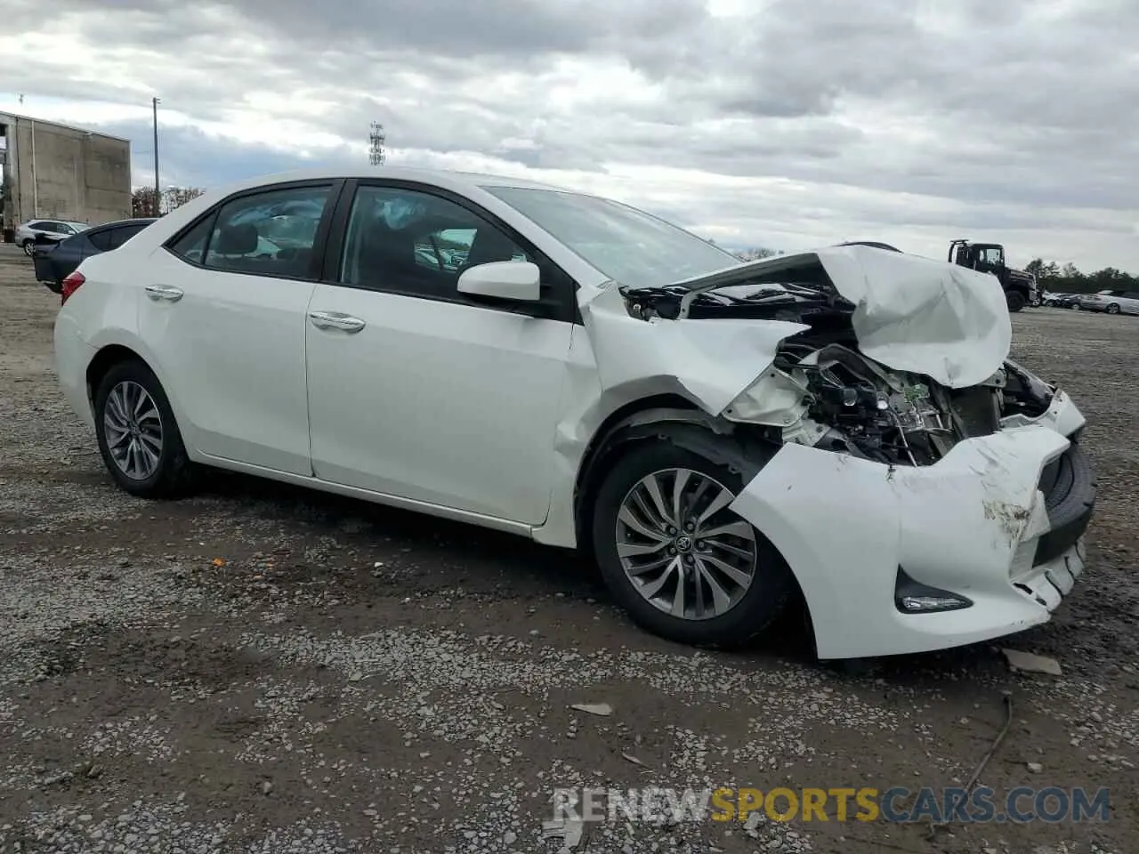 4 fotografías del automóvil dañado 5YFBURHE6KP917373 TOYOTA COROLLA 2019