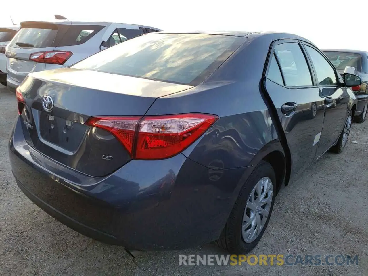 4 fotografías del automóvil dañado 5YFBURHE6KP920094 TOYOTA COROLLA 2019
