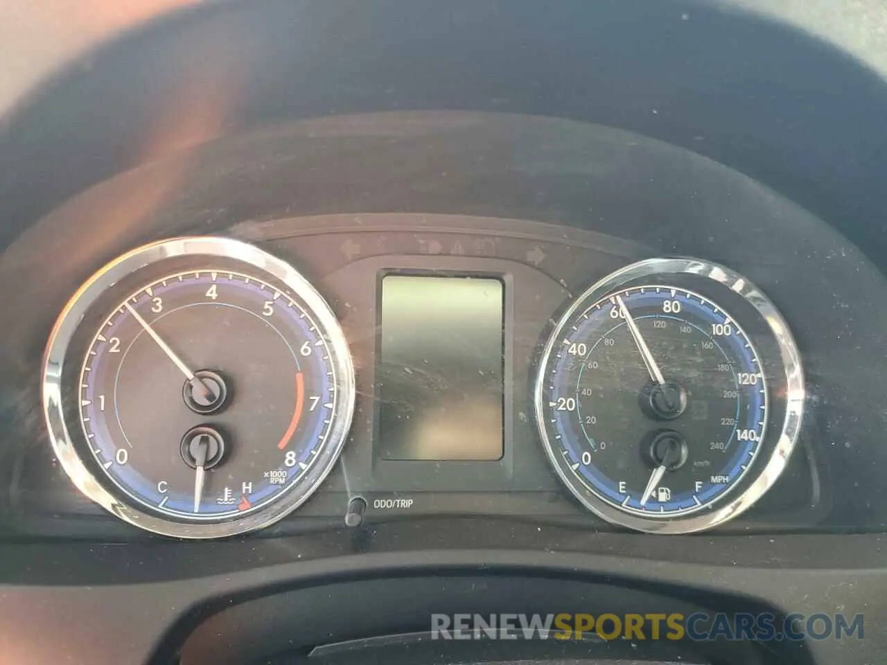 9 fotografías del automóvil dañado 5YFBURHE6KP922055 TOYOTA COROLLA 2019