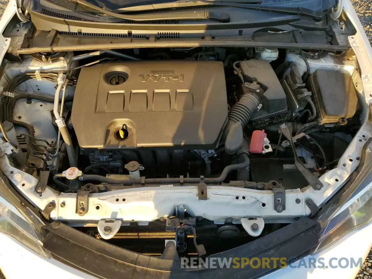 11 fotografías del automóvil dañado 5YFBURHE6KP922119 TOYOTA COROLLA 2019