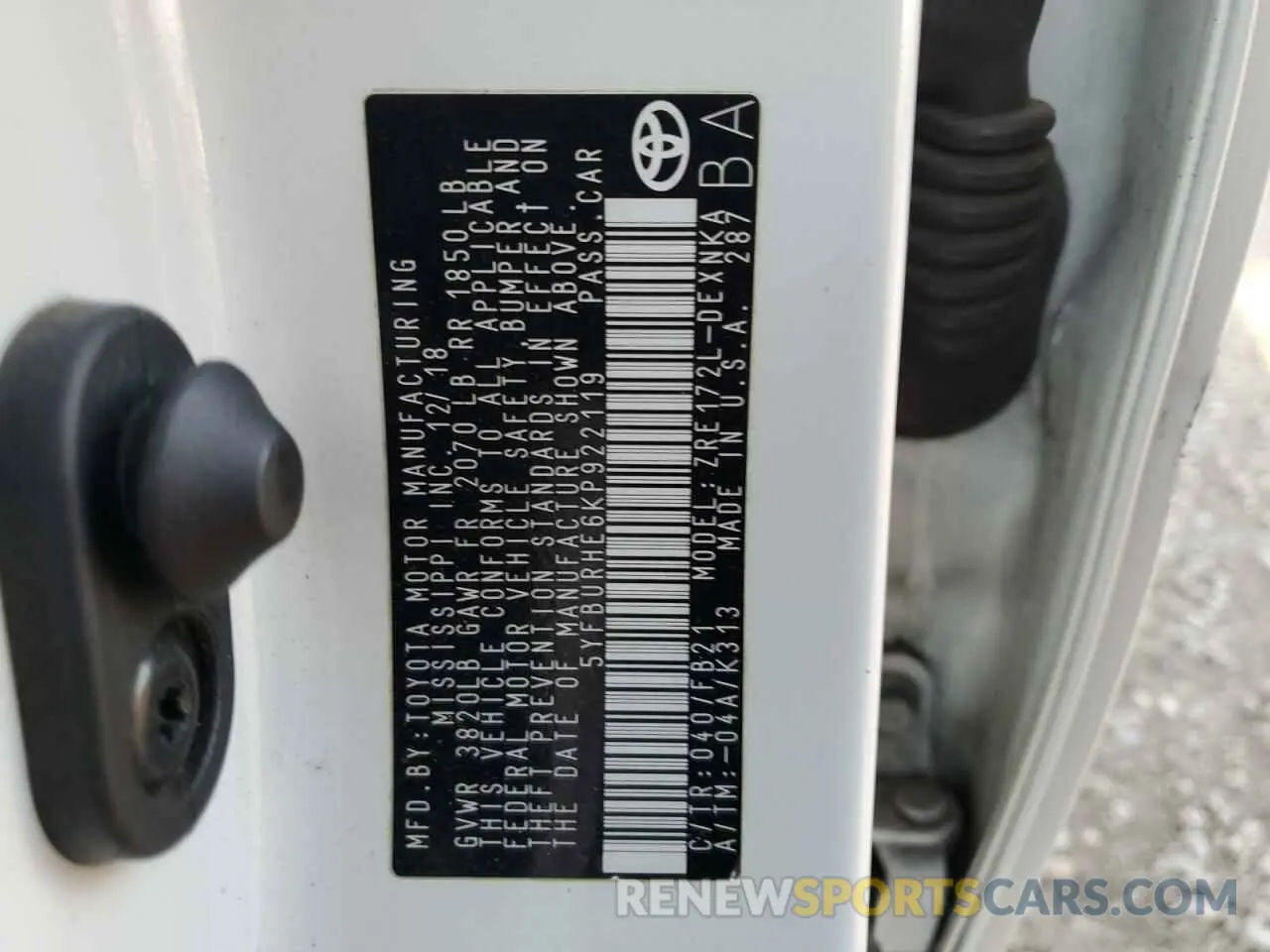12 fotografías del automóvil dañado 5YFBURHE6KP922119 TOYOTA COROLLA 2019