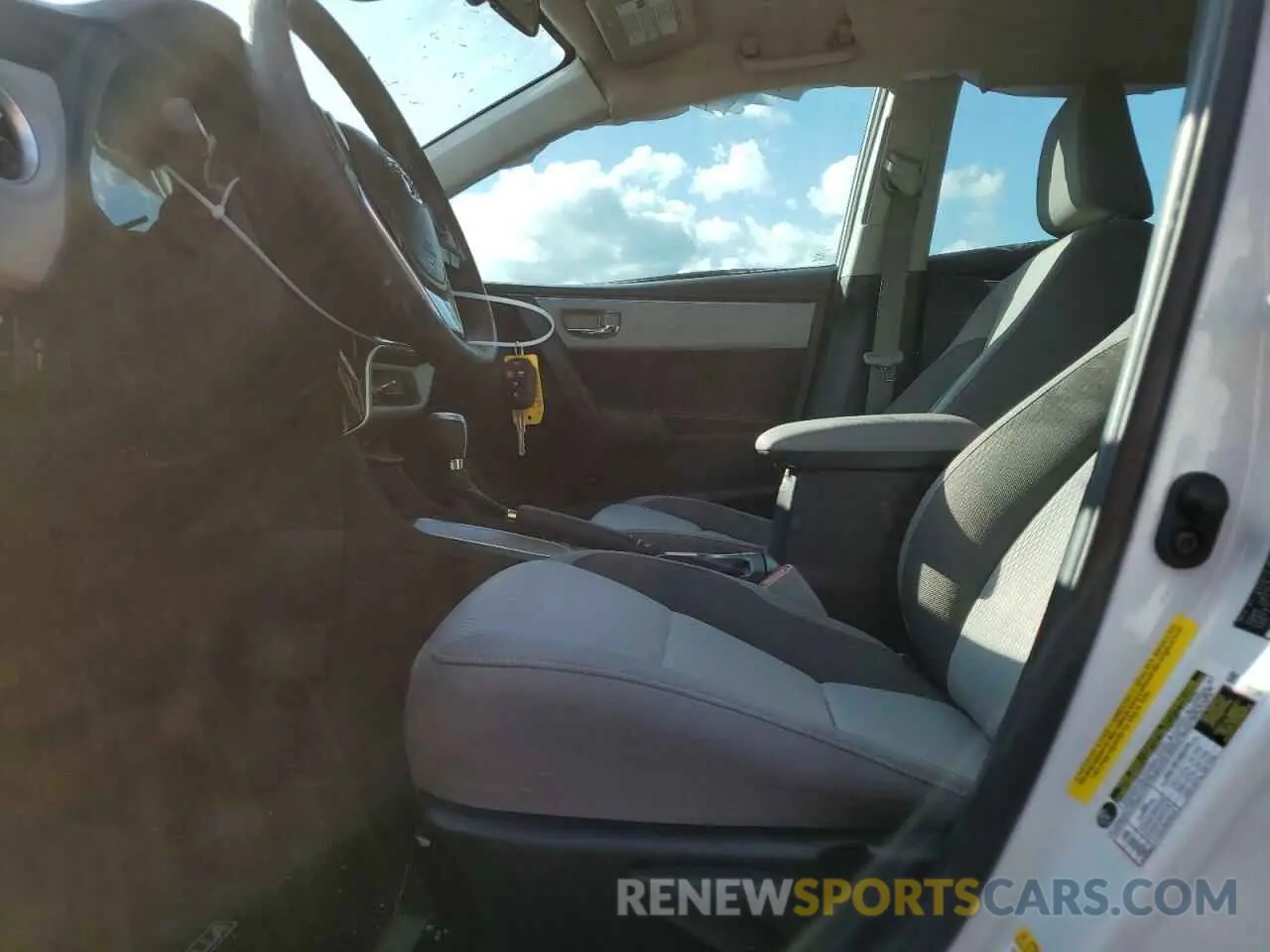7 fotografías del automóvil dañado 5YFBURHE6KP922217 TOYOTA COROLLA 2019
