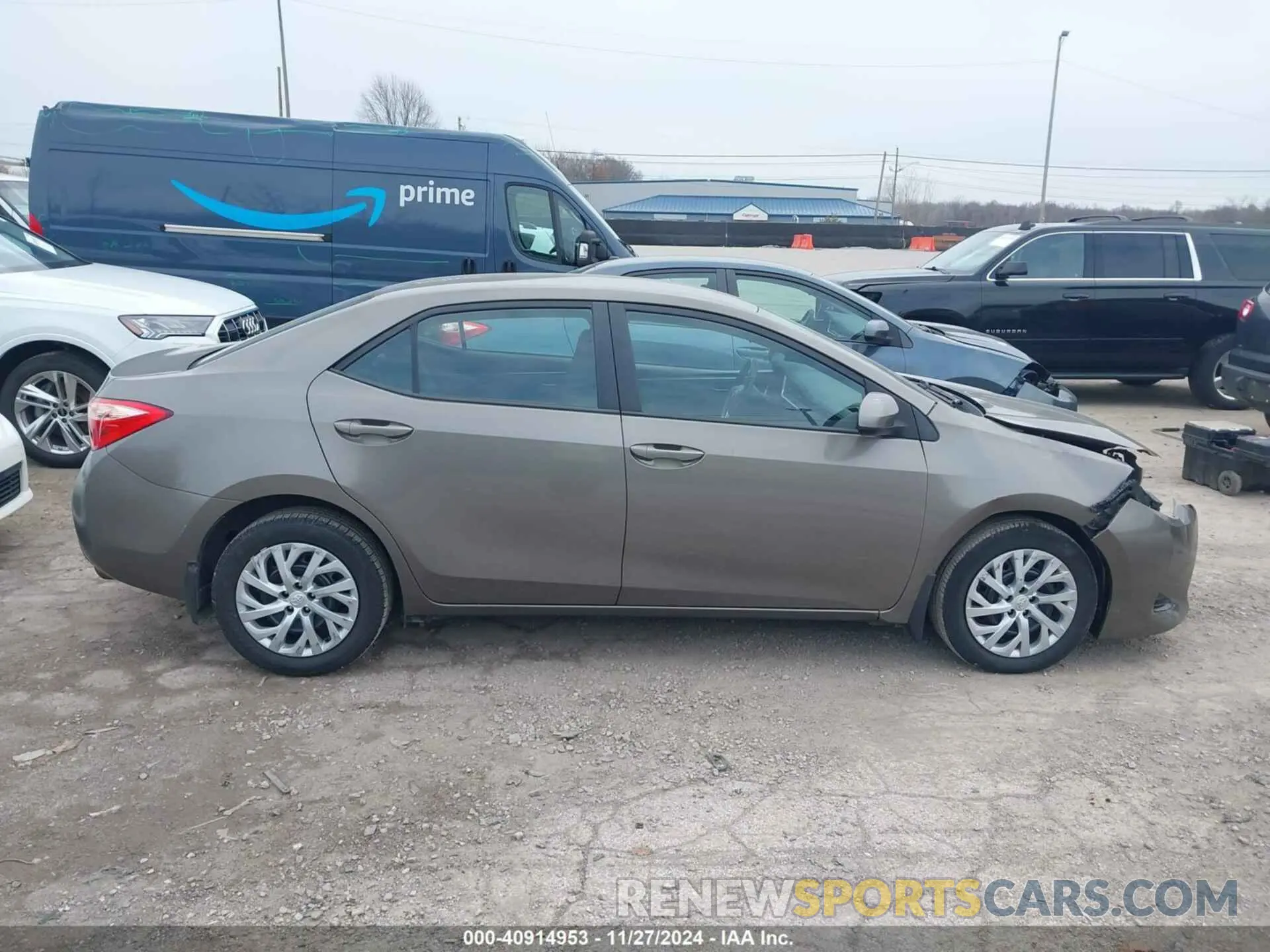 13 fotografías del automóvil dañado 5YFBURHE6KP931239 TOYOTA COROLLA 2019