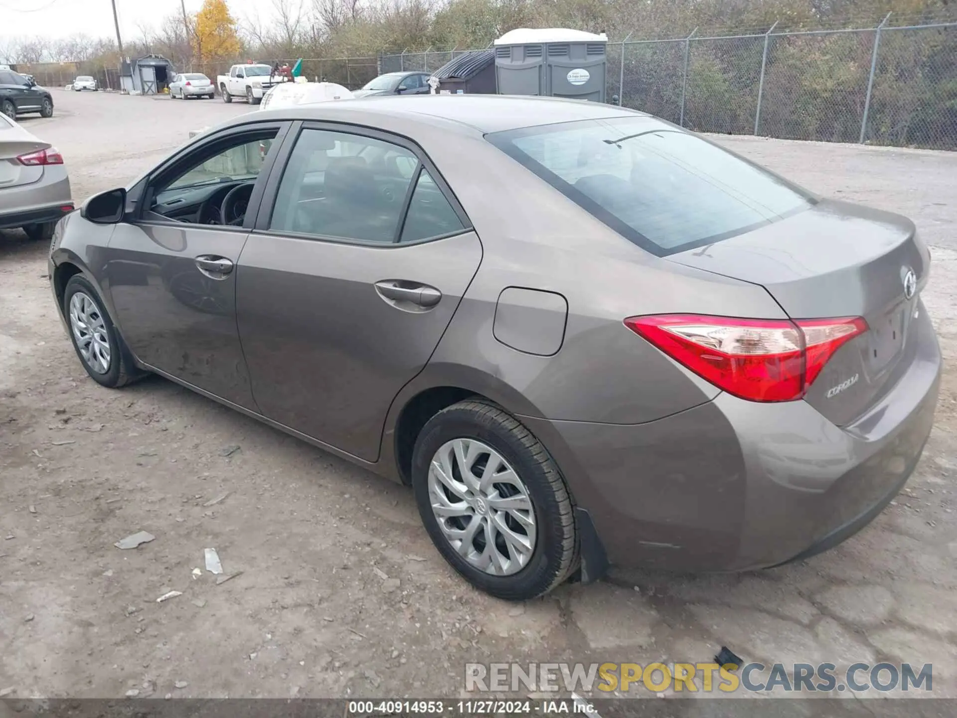 3 fotografías del automóvil dañado 5YFBURHE6KP931239 TOYOTA COROLLA 2019
