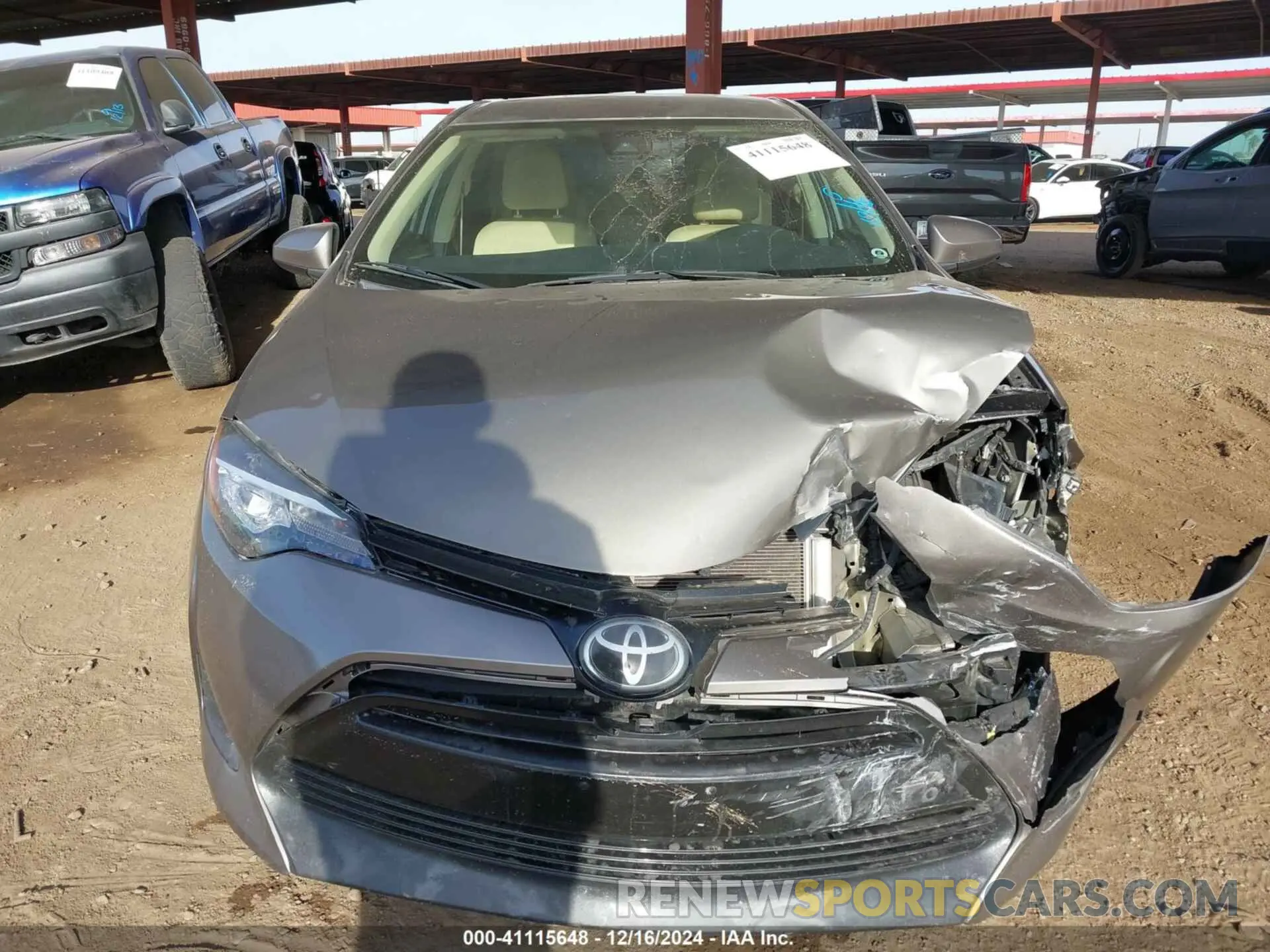 12 fotografías del automóvil dañado 5YFBURHE6KP931905 TOYOTA COROLLA 2019
