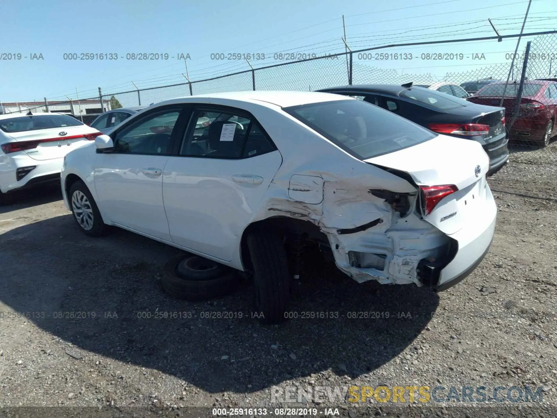3 fotografías del automóvil dañado 5YFBURHE6KP936814 TOYOTA COROLLA 2019