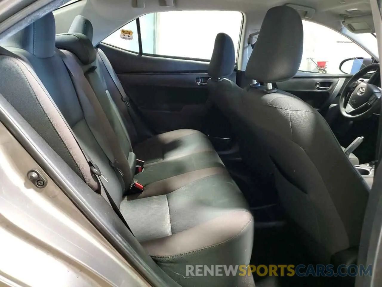10 fotografías del automóvil dañado 5YFBURHE6KP938739 TOYOTA COROLLA 2019