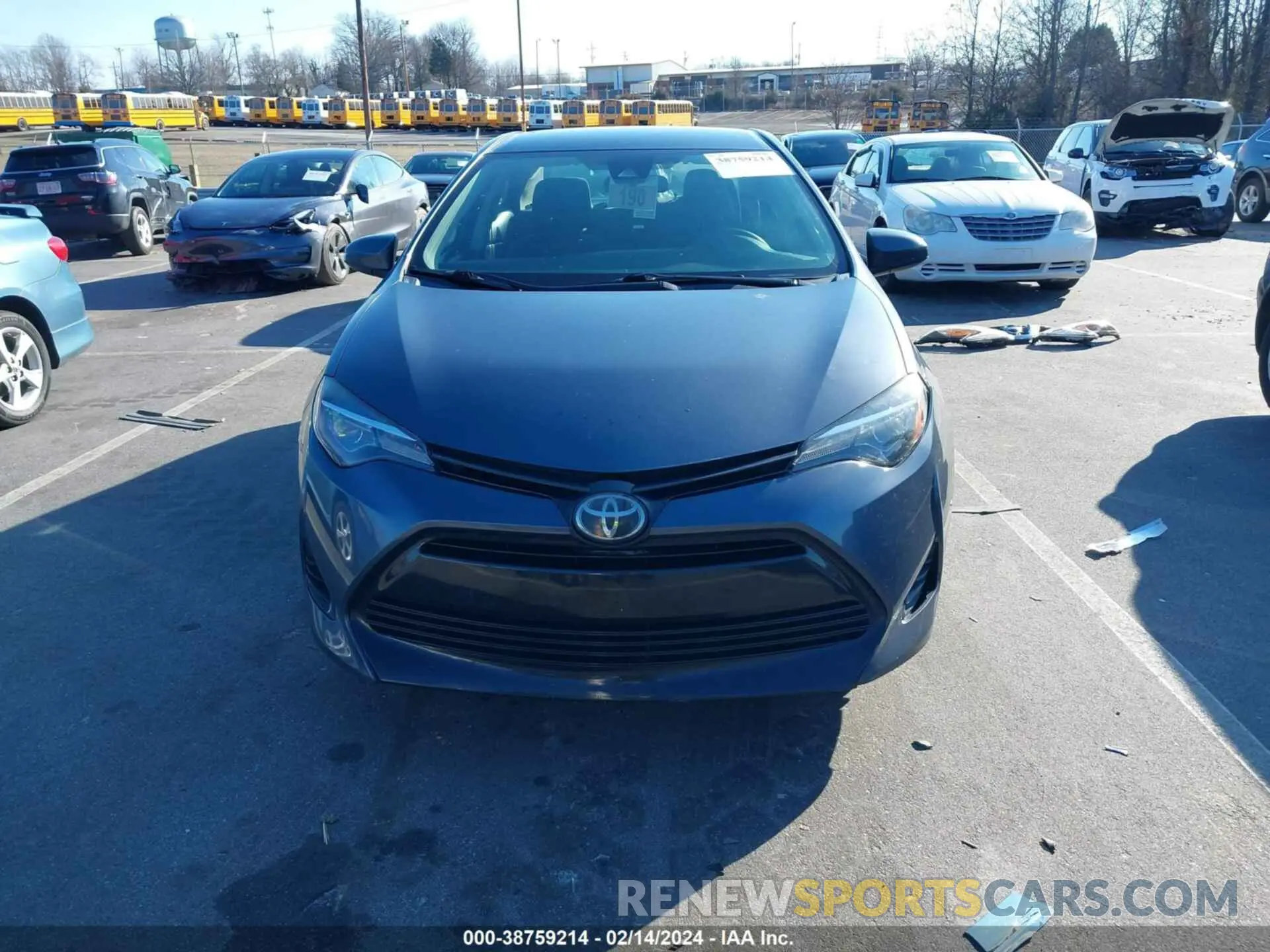 12 fotografías del automóvil dañado 5YFBURHE6KP939602 TOYOTA COROLLA 2019