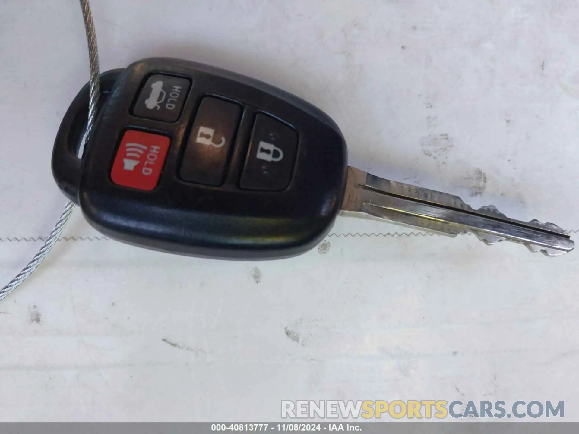 11 fotografías del automóvil dañado 5YFBURHE6KP942032 TOYOTA COROLLA 2019