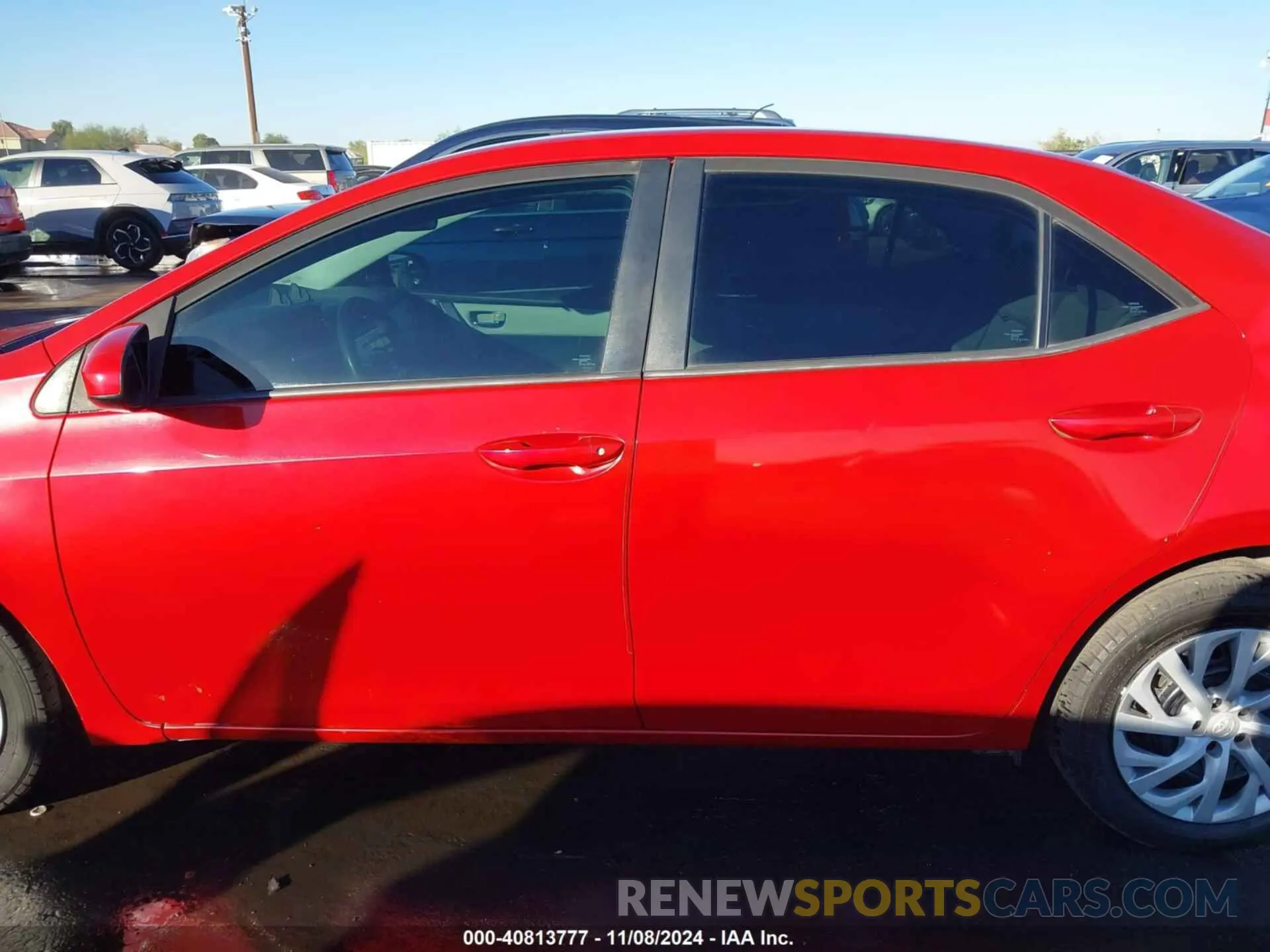 14 fotografías del automóvil dañado 5YFBURHE6KP942032 TOYOTA COROLLA 2019