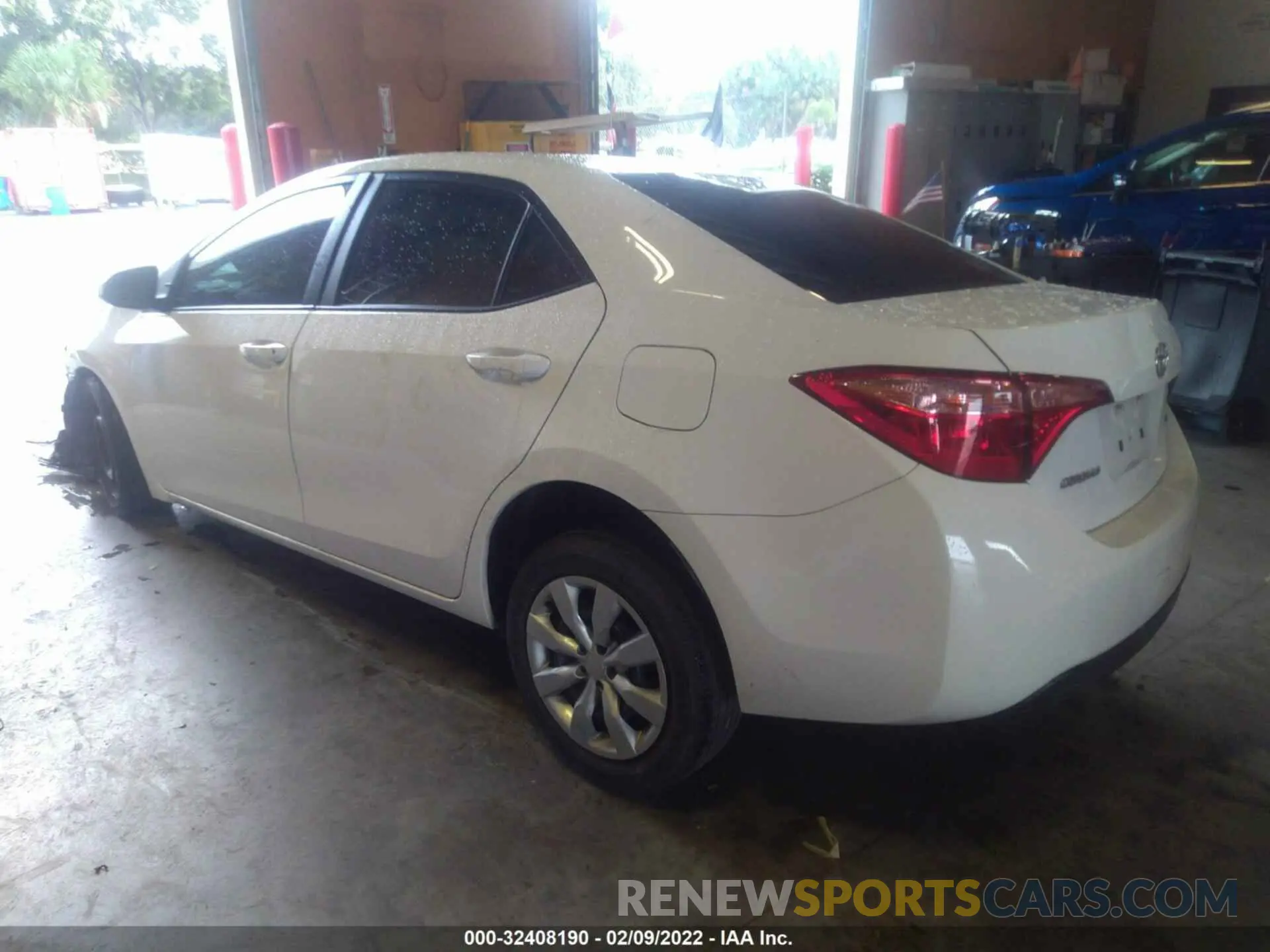 3 fotografías del automóvil dañado 5YFBURHE6KP944573 TOYOTA COROLLA 2019