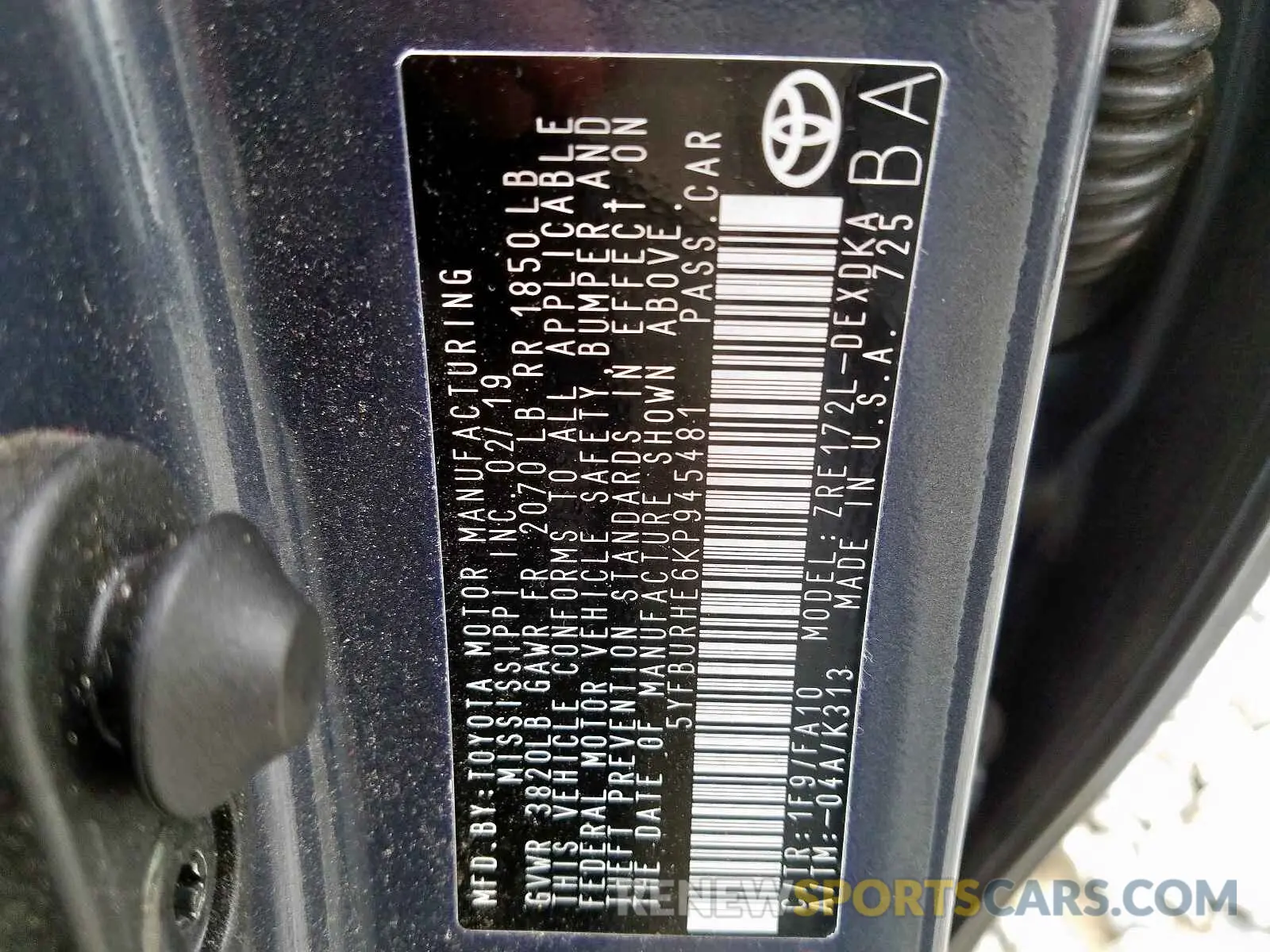 10 fotografías del automóvil dañado 5YFBURHE6KP945481 TOYOTA COROLLA 2019