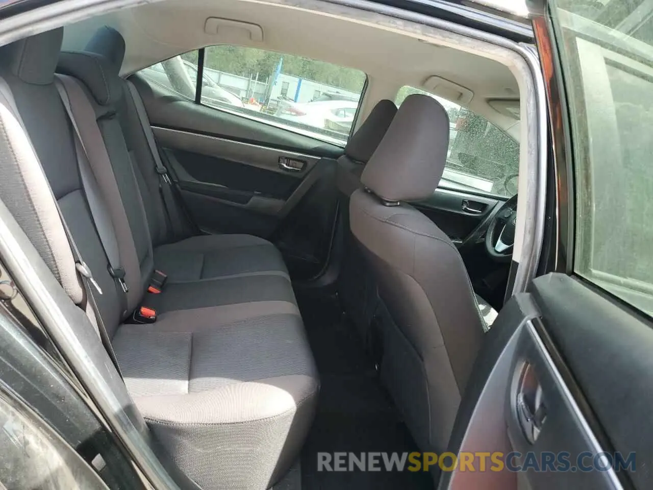 10 fotografías del automóvil dañado 5YFBURHE6KP945920 TOYOTA COROLLA 2019
