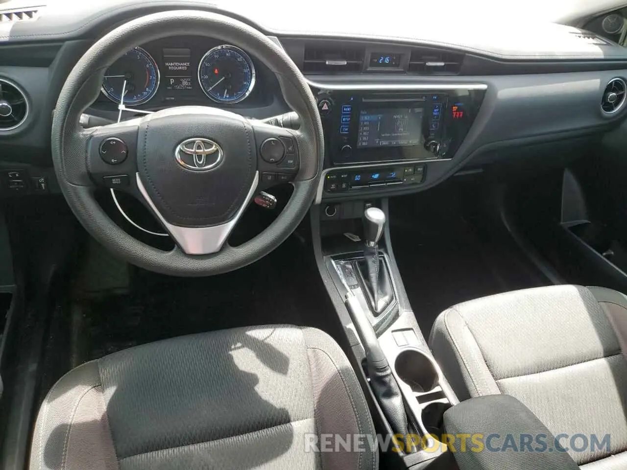 8 fotografías del automóvil dañado 5YFBURHE6KP945920 TOYOTA COROLLA 2019
