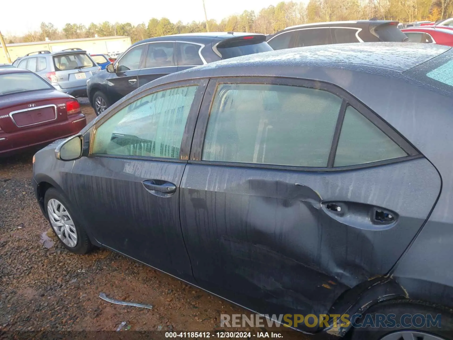 13 fotografías del automóvil dañado 5YFBURHE6KP946677 TOYOTA COROLLA 2019
