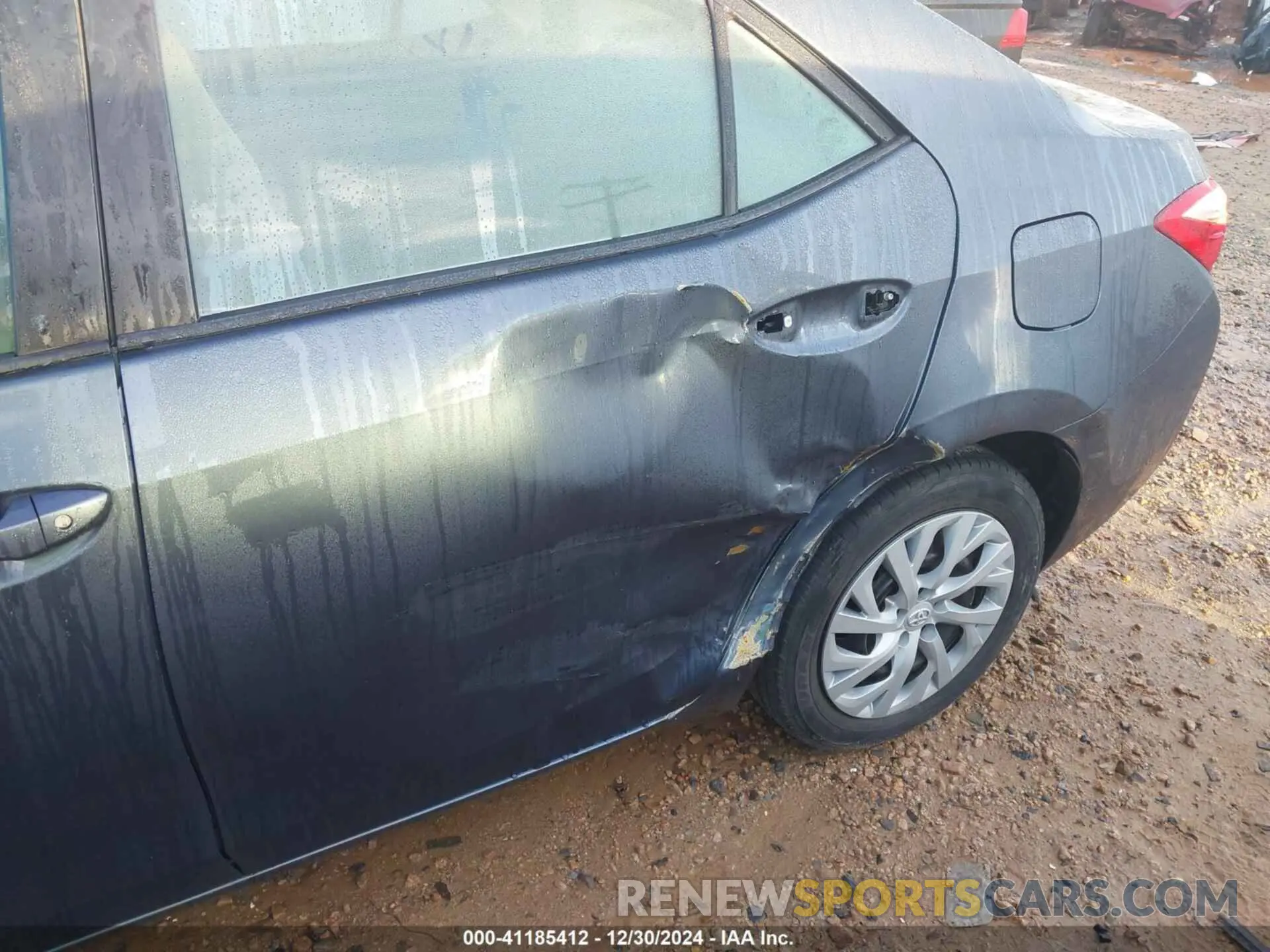 6 fotografías del automóvil dañado 5YFBURHE6KP946677 TOYOTA COROLLA 2019
