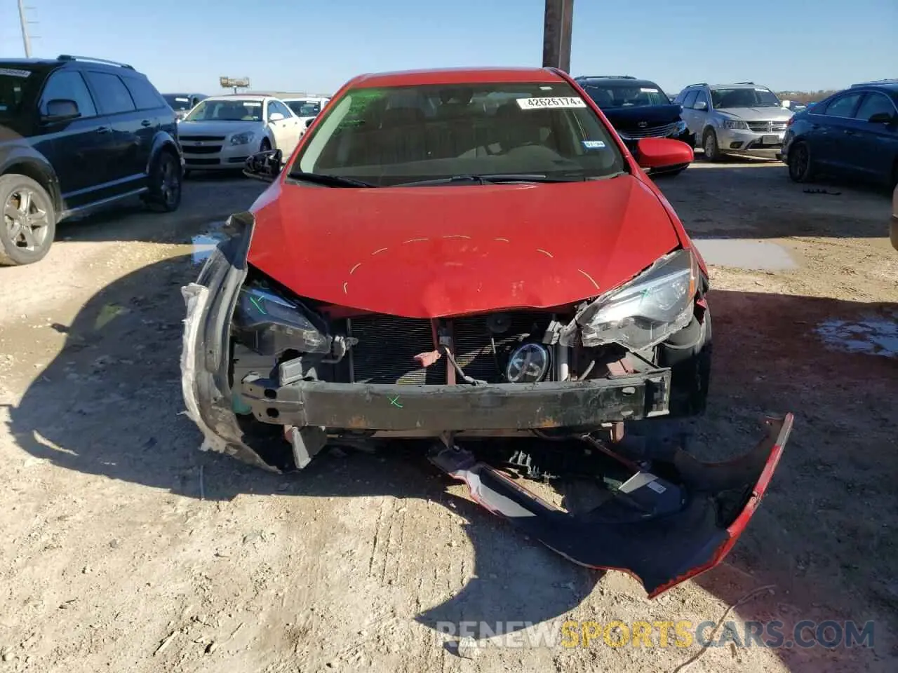 5 fotografías del automóvil dañado 5YFBURHE7KP860441 TOYOTA COROLLA 2019