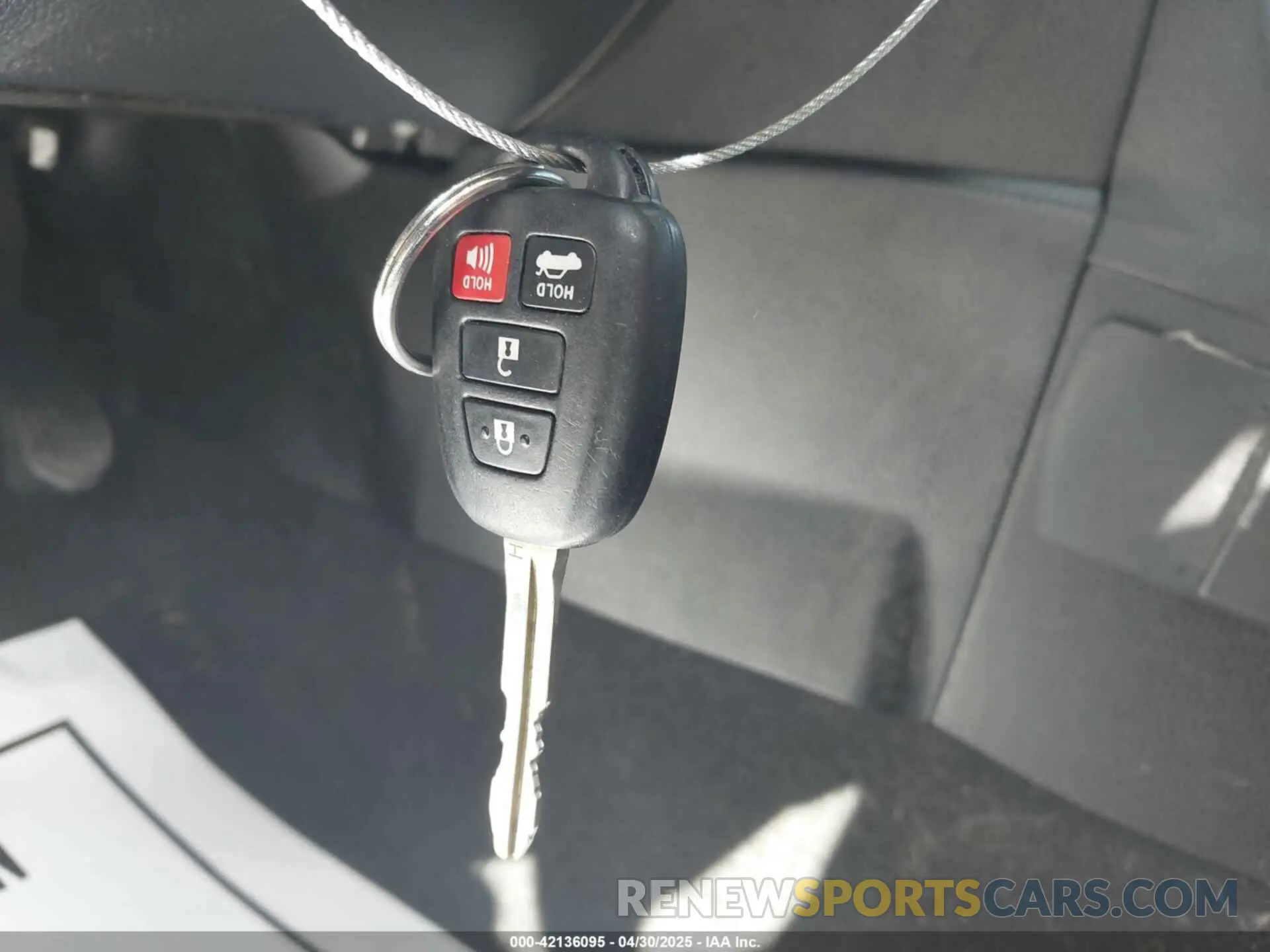 11 fotografías del automóvil dañado 5YFBURHE7KP862710 TOYOTA COROLLA 2019