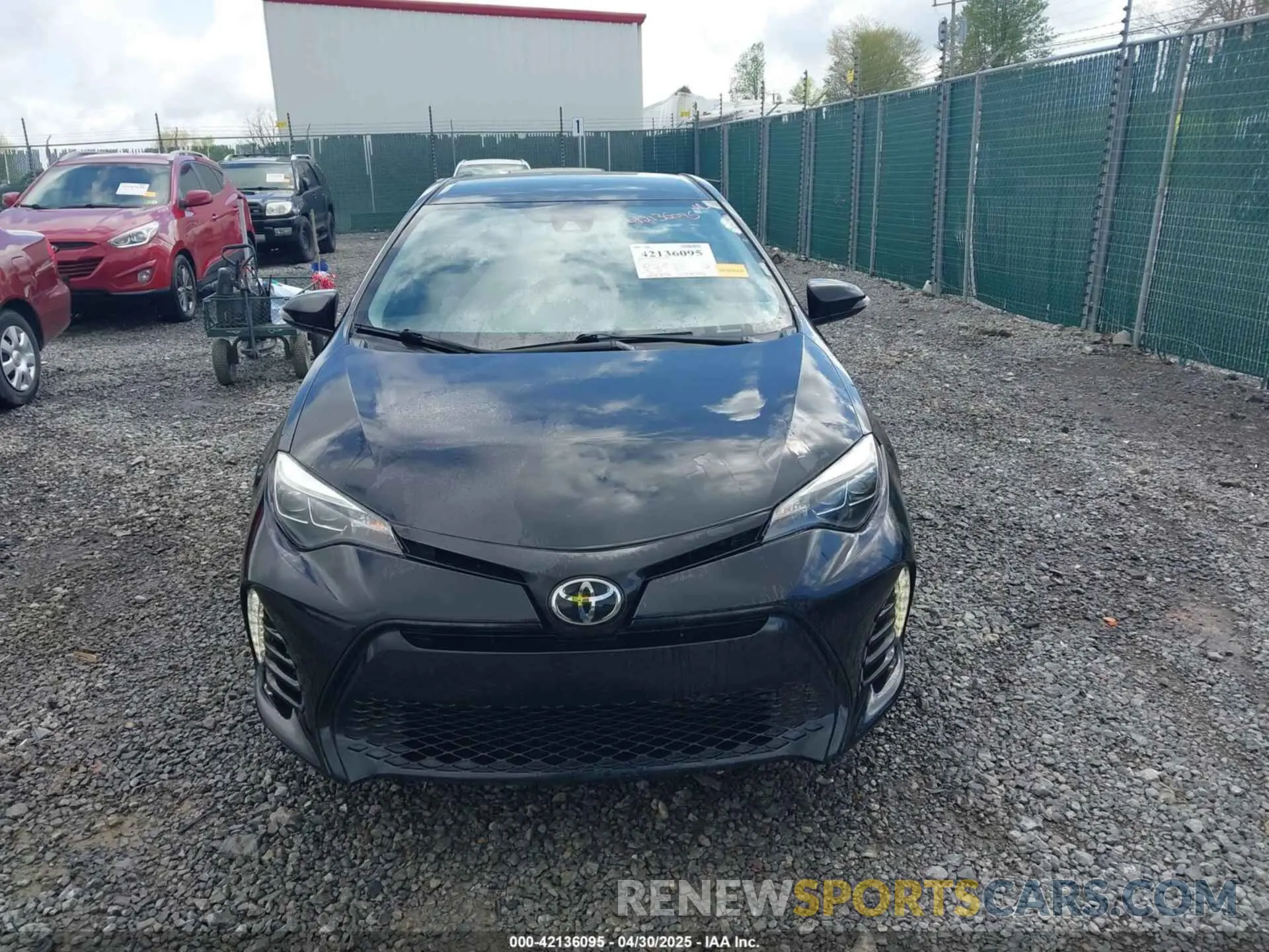 12 fotografías del automóvil dañado 5YFBURHE7KP862710 TOYOTA COROLLA 2019