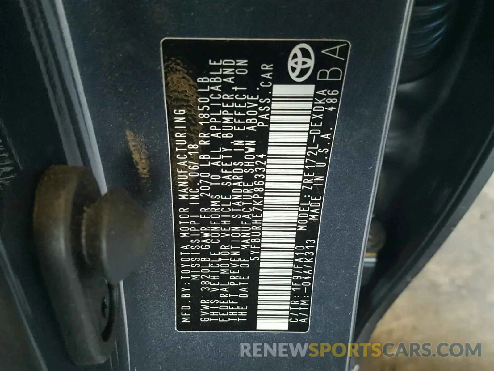 10 fotografías del automóvil dañado 5YFBURHE7KP863324 TOYOTA COROLLA 2019